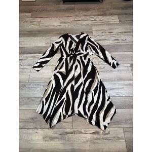 Sofia Vargara zebra print midi dress size S
